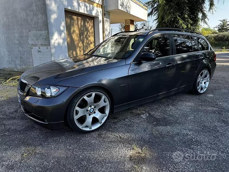 Usata BMW 330 M Sport 231 CV (169 kW) 2006 Grigio Station wagon