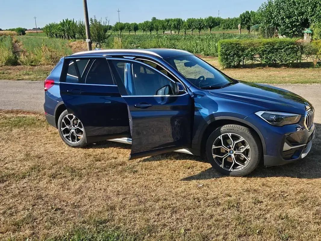 Usata BMW X1 150 CV (110 kW) 2020 Blu/azzurro SUV