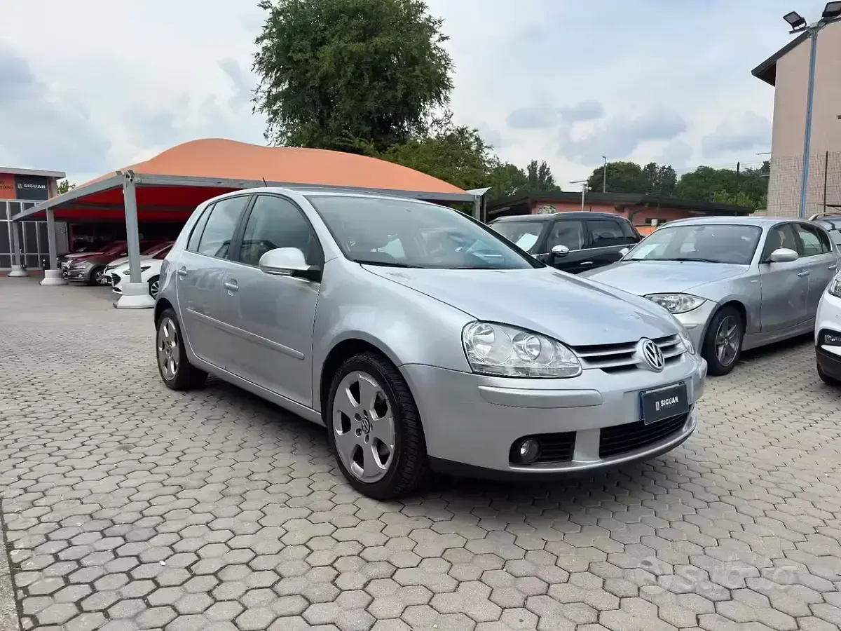 Usata VW Golf IV Comfortline 102 CV (75 kW) 2006 Grigio Berlina