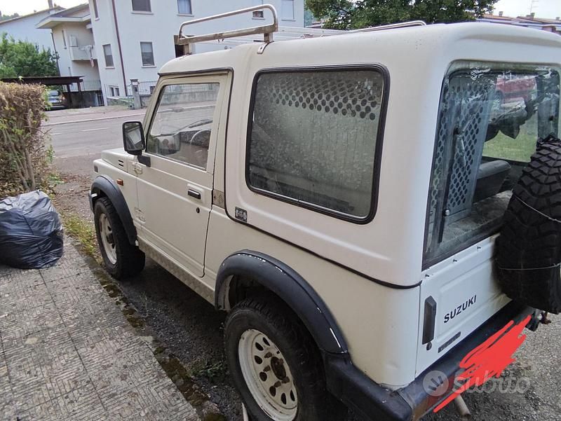 Bianco Usata 1982 Suzuki Samurai SUV | 5500 € - Immagine 1/2