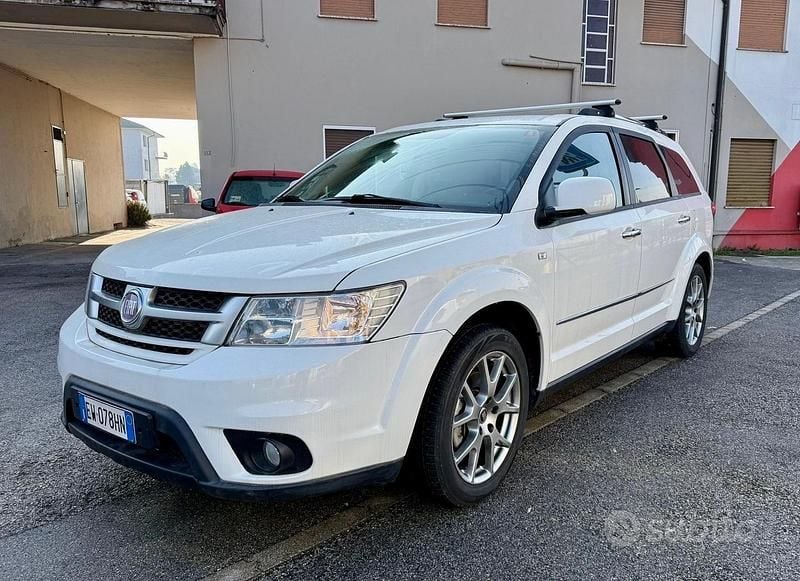 Usata Fiat Freemont Black Code 170 CV (125 kW) 2014 Bianco SUV