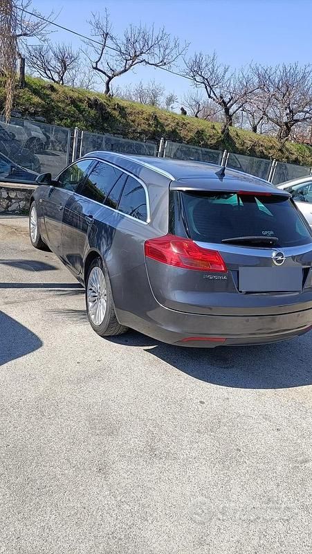 Occasion Opel Insignia 160 ch (117 kW) 2011 Gris Break