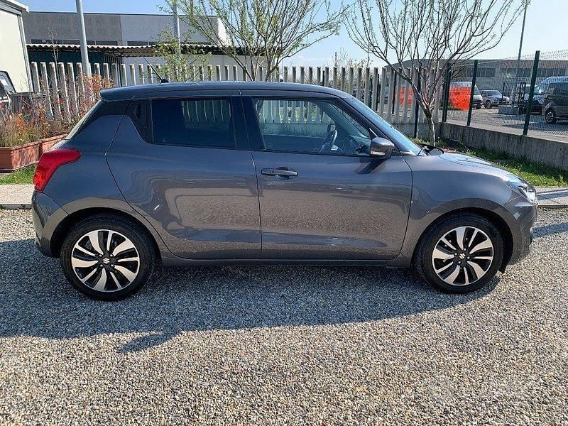 Usata Suzuki Swift 90 CV (66 kW) 2019 Grigio Utilitaria