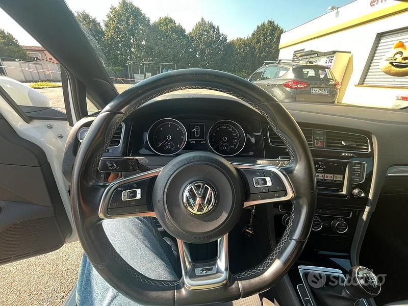 Usata VW Golf VII R-line 110 CV (80 kW) 2017 Bianco Berlina