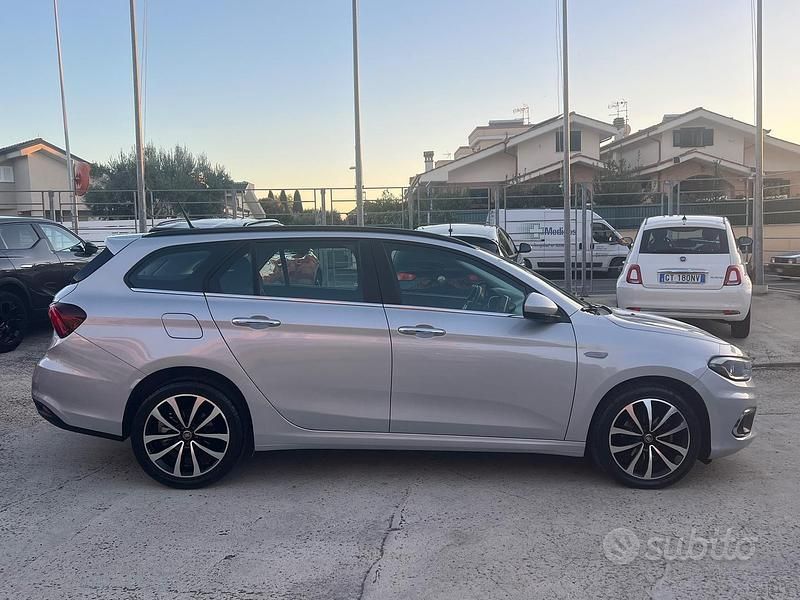 Usata Fiat Tipo Lounge 120 CV (88 kW) 2020 Argento Station wagon