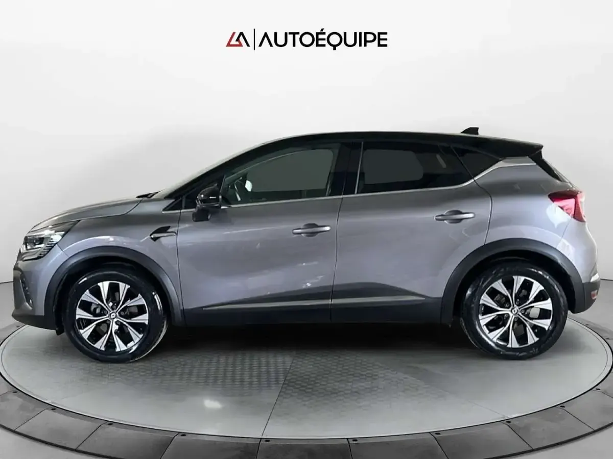 Usata Renault Captur Techno 143 CV (105 kW) 2023 Grigio SUV