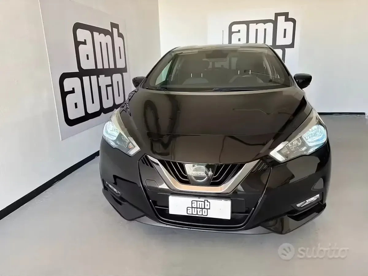 Usata Nissan Micra N-Connecta 90 CV (66 kW) 2017 Nero Utilitaria