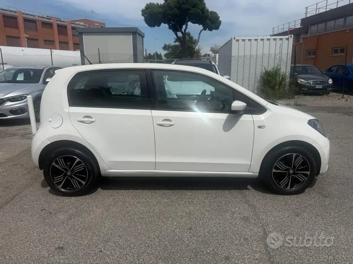 Usata Seat Mii Cosmopolitan 68 CV (50 kW) 2017 Bianco Utilitaria