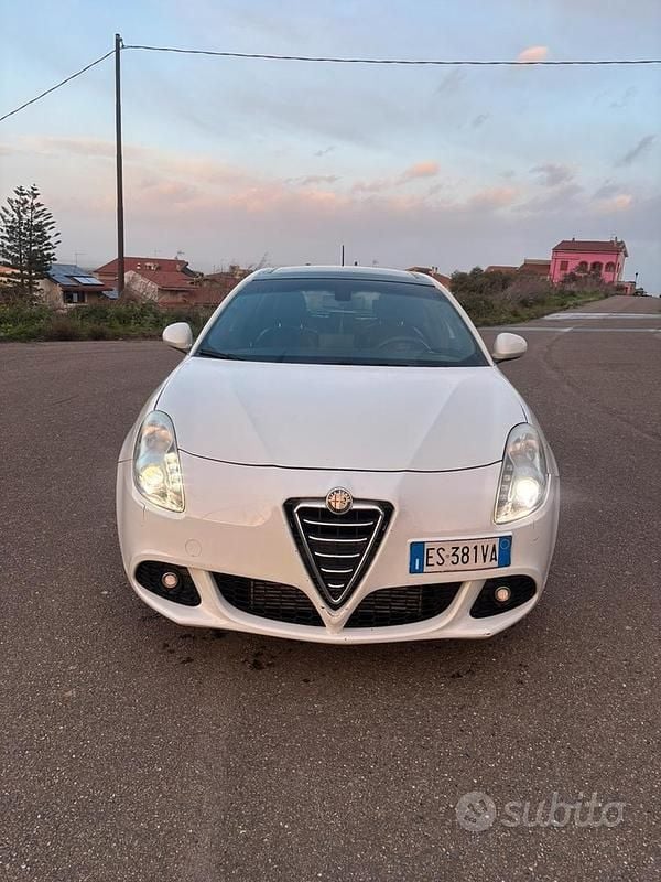 Usata Alfa Romeo Giulietta 170 CV (125 kW) 2013 Bianco Utilitaria