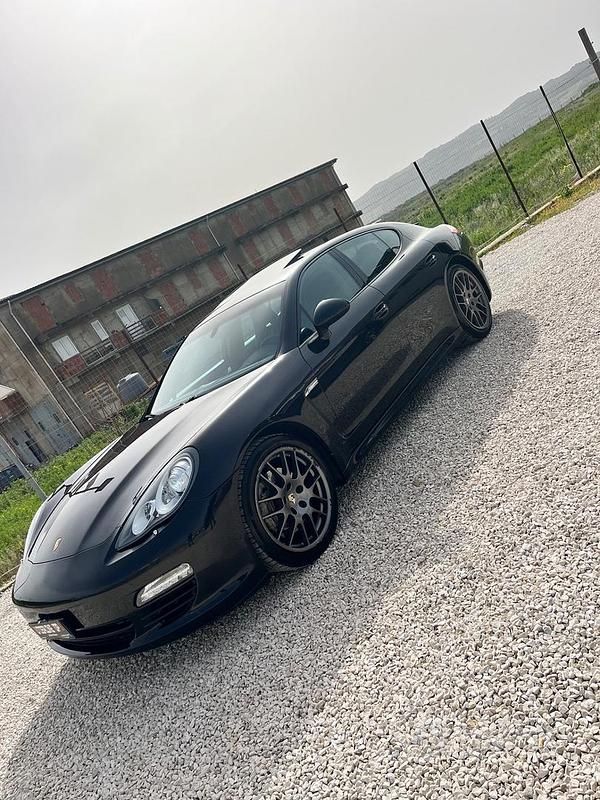 Usata Porsche Panamera 250 CV (183 kW) 2014 Nero Berlina