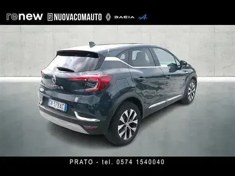 Usata Renault Captur Intens 100 CV (73 kW) 2023 Blu scuro SUV