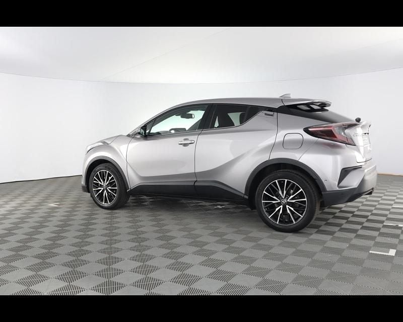 Usata Toyota C-HR Lounge 116 CV (85 kW) 2017 Grigio / pastello SUV