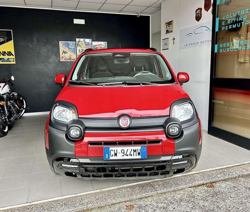 Usata Fiat Panda Cross Cross 69 CV (50 kW) 2025 Rosso Utilitaria