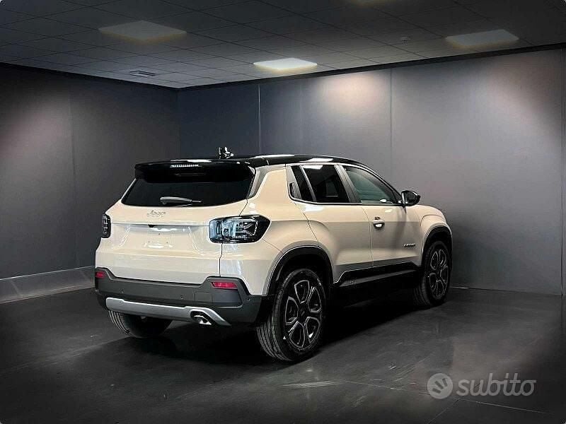 Nuova Jeep Avenger Summit 101 CV (74 kW) 2025 Nero SUV