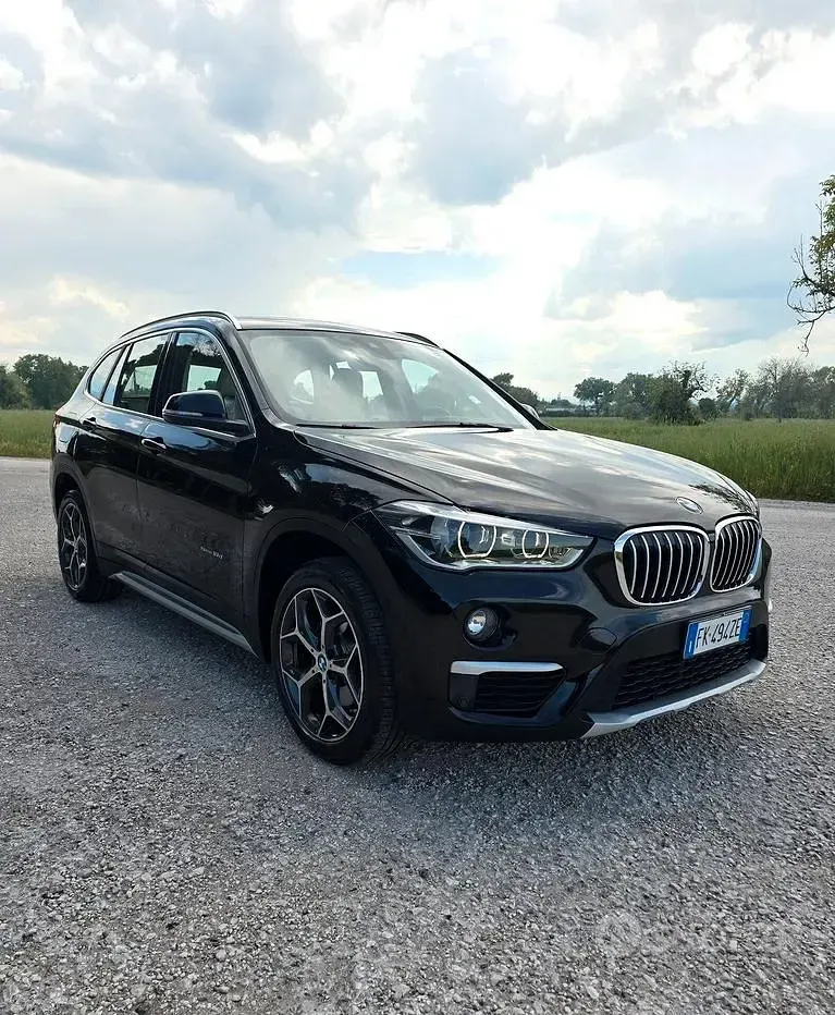 Usado BMW X1 Efficient Dynamics 150 HP (110 kW) 2017 Preto SUV