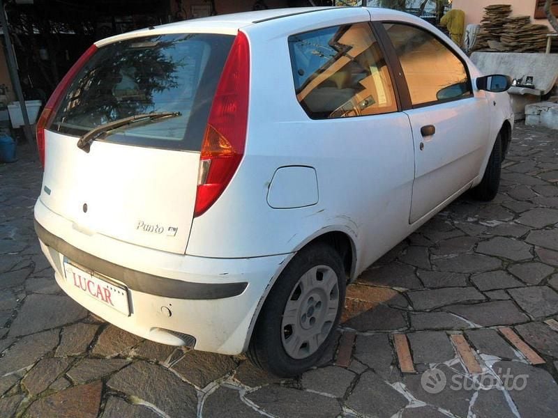 Usata Fiat Punto 2001 Bianco Utilitaria