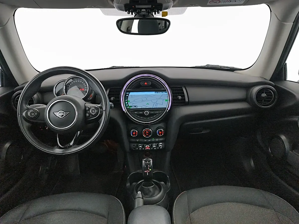 Usata Mini ONE Hype 102 CV (75 kW) 2019 Midnight black Utilitaria