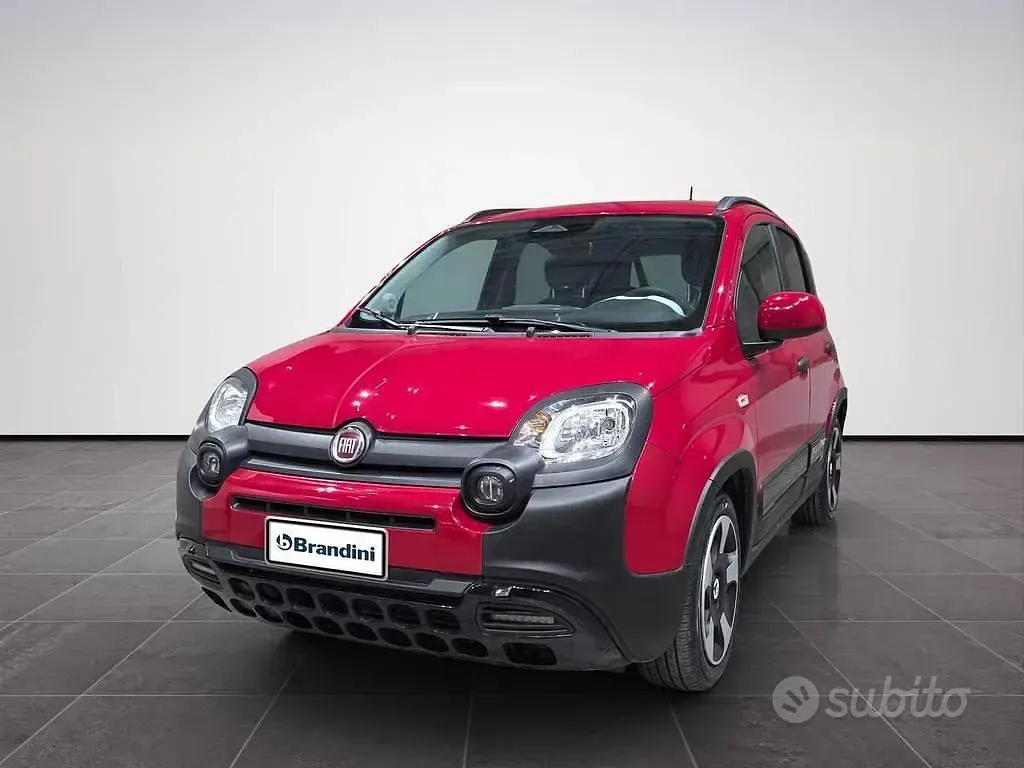 Usata Fiat Panda Cross Cross 70 CV (51 kW) 2025 Rosso Utilitaria