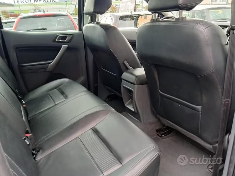 Usata Ford Ranger Limited 160 CV (117 kW) 2016 Nero Pick-up