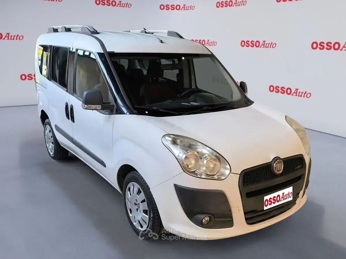 Usata Fiat Doblò 105 CV (77 kW) 2011 Bianco Monovolume