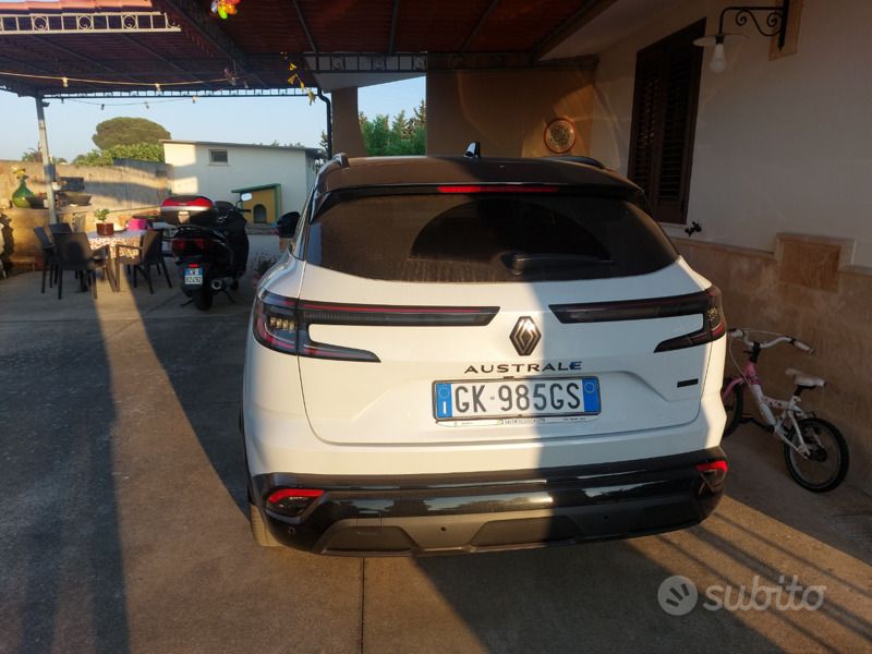 Usata Renault Austral 200 CV (147 kW) 2023 Bianco SUV