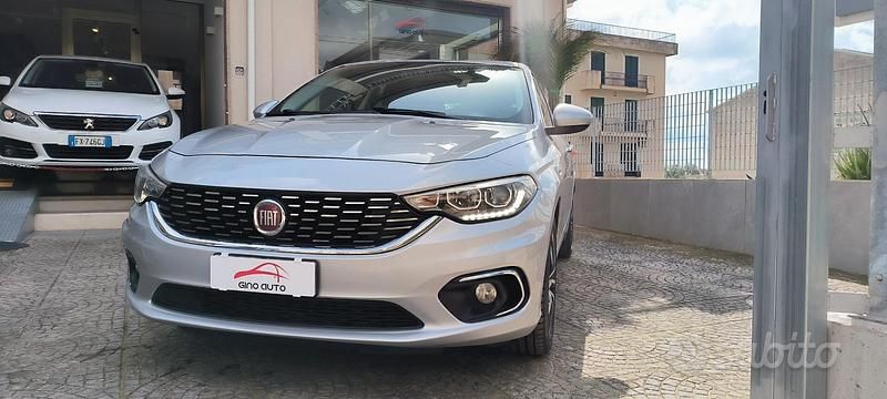 Usata Fiat Tipo Lounge 95 CV (69 kW) 2020 Grigio Berlina