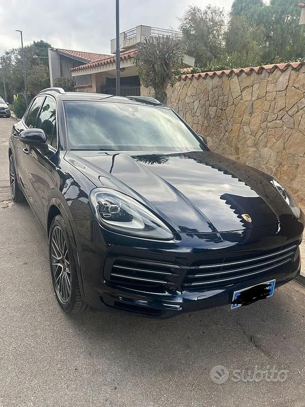 Usata Porsche Cayenne Turbo 2018 Blu SUV