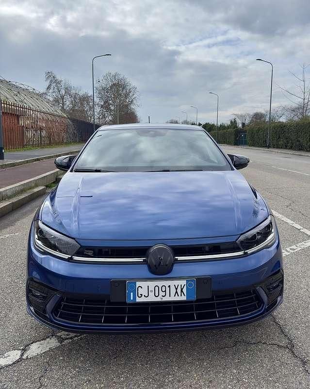 Usata VW Polo R-line 95 CV (69 kW) 2022 Blu Utilitaria