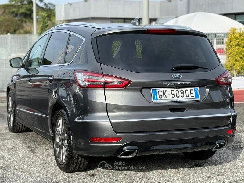 Usata Ford S-MAX Vignale 190 CV (139 kW) 2022 Gray Monovolume