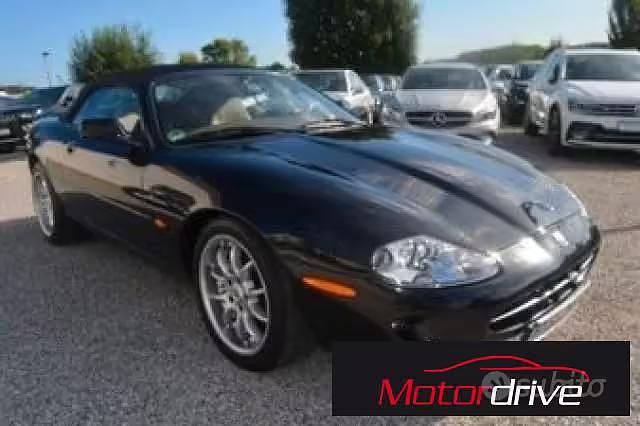 Usata Jaguar XK8 284 CV (208 kW) 1999 Nero Cabrio