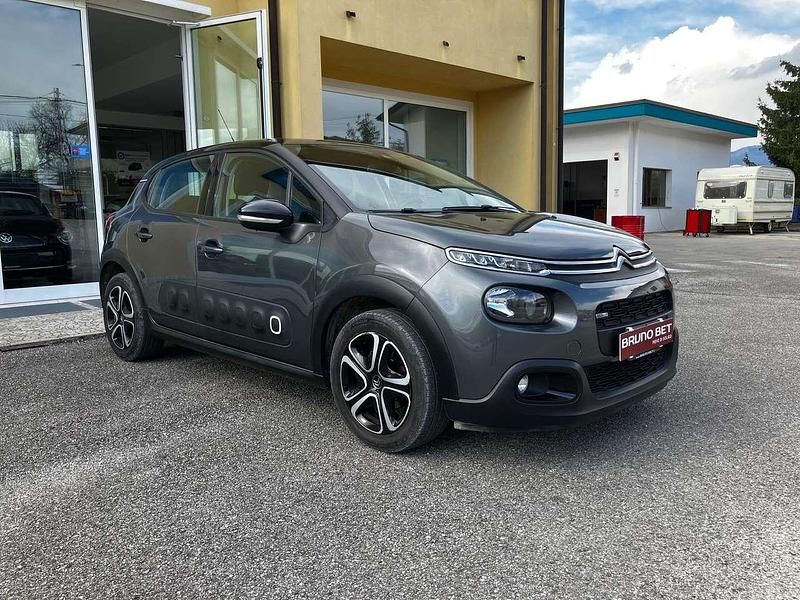 Begagnad Citroën C3 PureTech 110 HK (80 kW) 2017 Grå Sedan