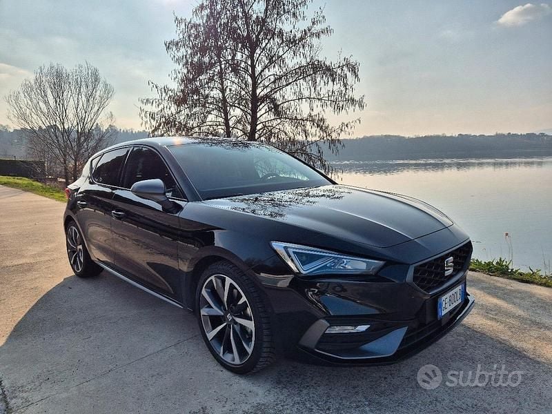 Usata Seat Leon FR 150 CV (110 kW) 2021 Nero Berlina