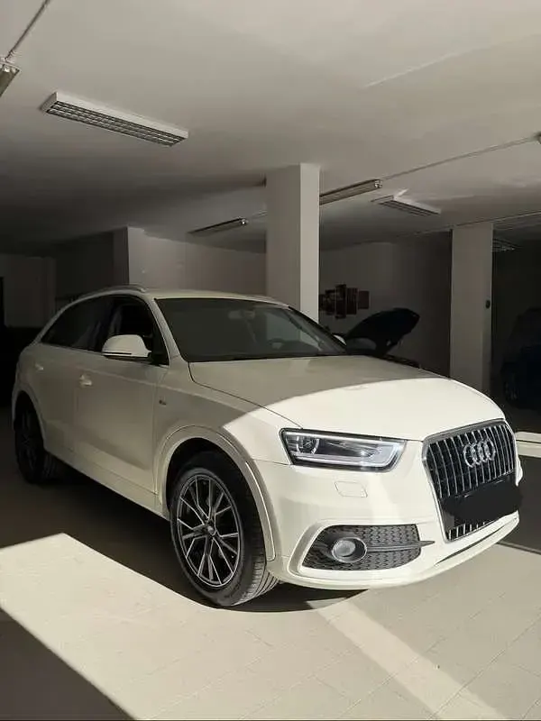 Usata Audi Q3 Advanced Plus 140 CV (102 kW) 2012 SUV