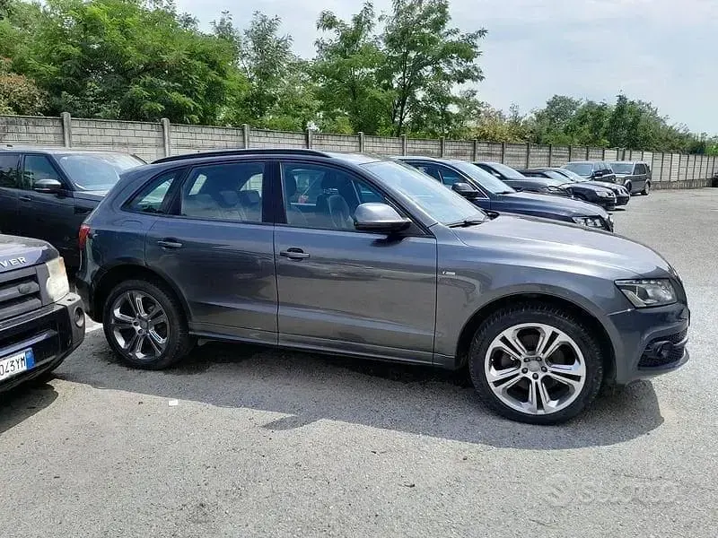 Usata Audi Q5 Advanced Plus 240 CV (176 kW) 2011 Grigio SUV