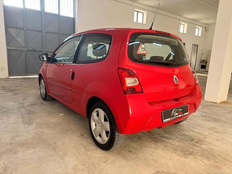 Usata Renault Twingo Dynamique 75 CV (55 kW) 2011 Rosso Utilitaria