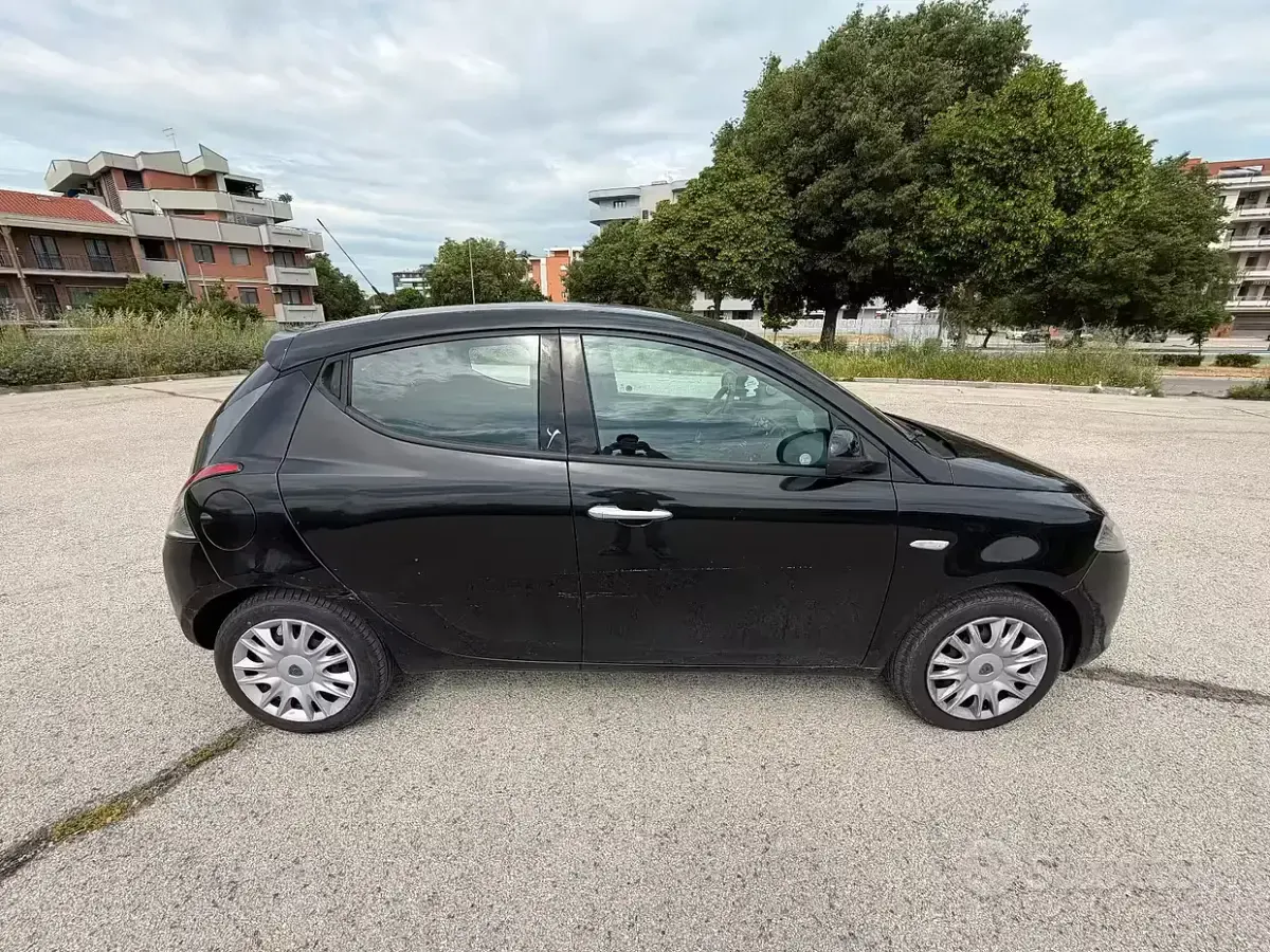 Usata Lancia Ypsilon S 95 CV (69 kW) 2011 Utilitaria