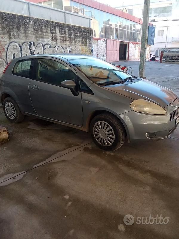 Usata Fiat Grande Punto 77 CV (56 kW) 2009 Utilitaria