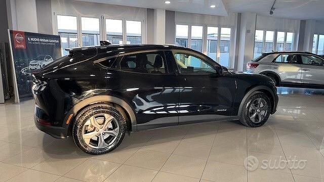 Usata Ford Mustang Mach-E Extended Range 216 kW (294 CV) 2022 Nero SUV