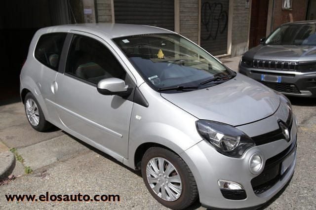 Usata Renault Twingo 75 CV (55 kW) 2013 Argento metallizzato Utilitaria