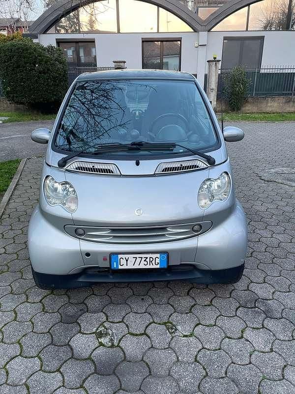 Usata Smart ForTwo Cabrio 61 CV (44 kW) 2001 Argento Cabrio