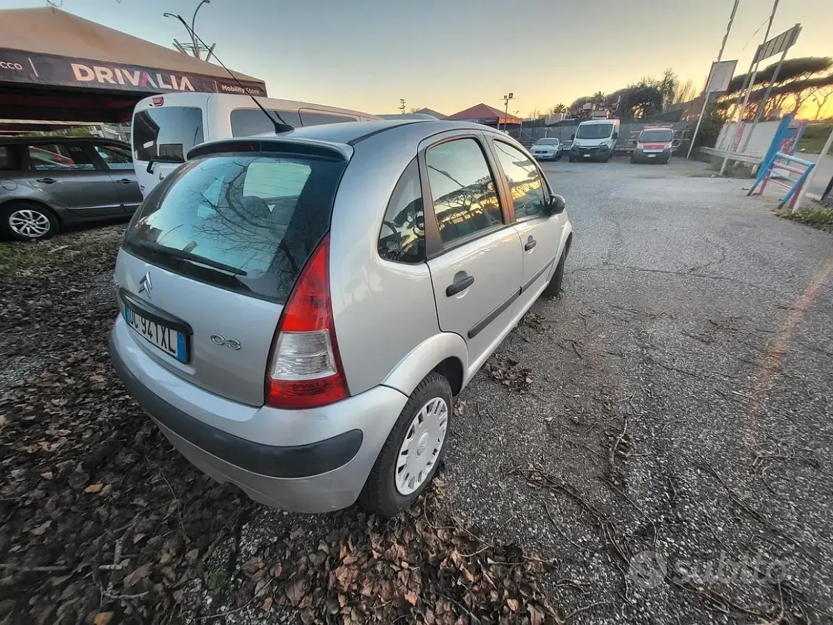 Używany Citroën C3 Exclusive 68 KM (50 kW) 2007 Szary Sedan/Limuzyna