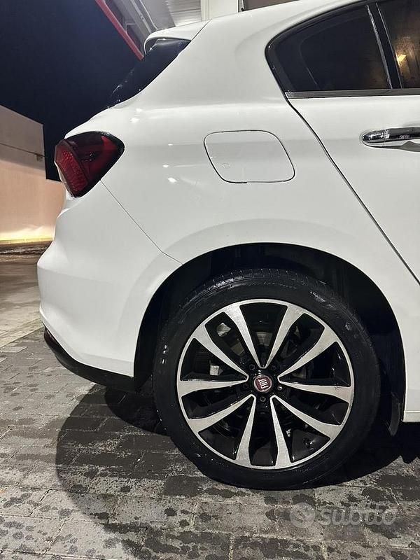 Usata Fiat Tipo 95 CV (69 kW) 2018 Bianco Berlina