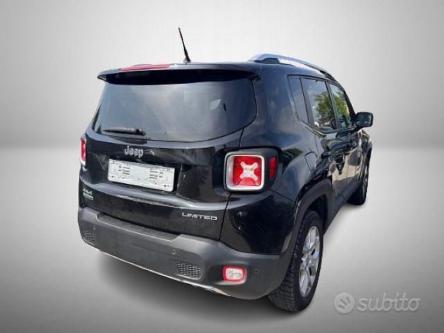 Usata Jeep Renegade Opening Edition 140 CV (102 kW) 2015 Nero SUV