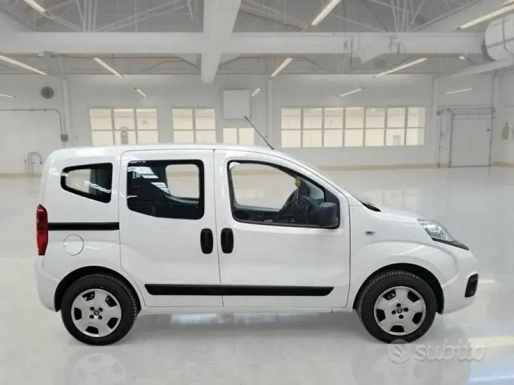 Usata Fiat Qubo Trekking 77 CV (56 kW) 2021 Monovolume