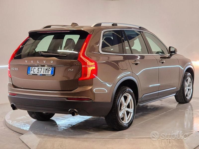 Usata Volvo XC90 Inscription 190 CV (139 kW) 2016 Marrone SUV