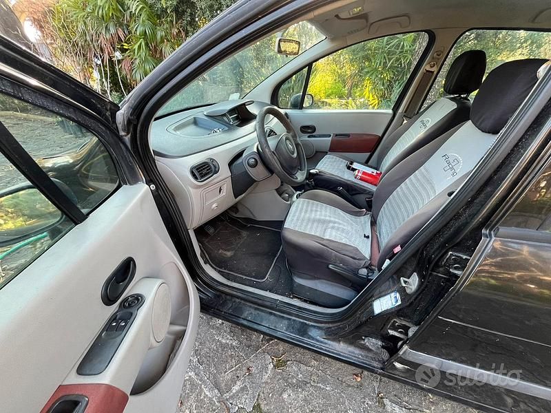 Usata Renault Modus 2006 Monovolume