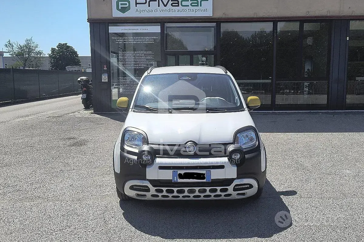 Usata Fiat Panda Cross Cross 69 CV (50 kW) 2024 Bianco Utilitaria