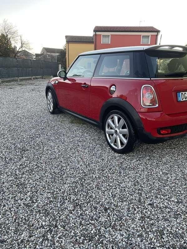 Usata Mini Cooper S Pepper 174 CV (127 kW) 2007 Utilitaria