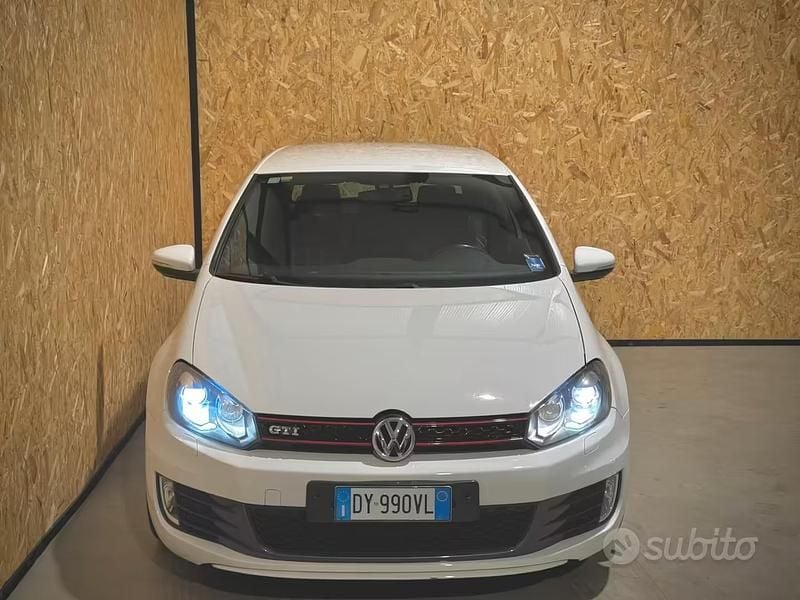 Usata VW Golf VI GTI 211 CV (155 kW) 2009 Bianco Utilitaria