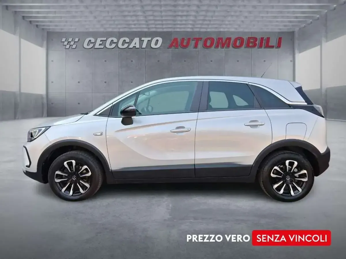 Usata Opel Crossland Elegance 110 CV (80 kW) 2023 Argento SUV